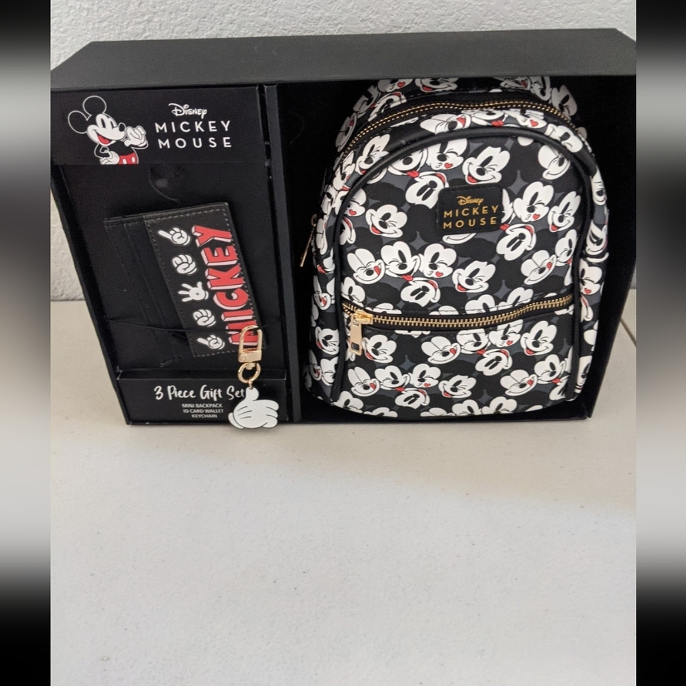 Disney Mickey Mouse Back Pack Bag Park Day Wallet Keychain Gift Accessories